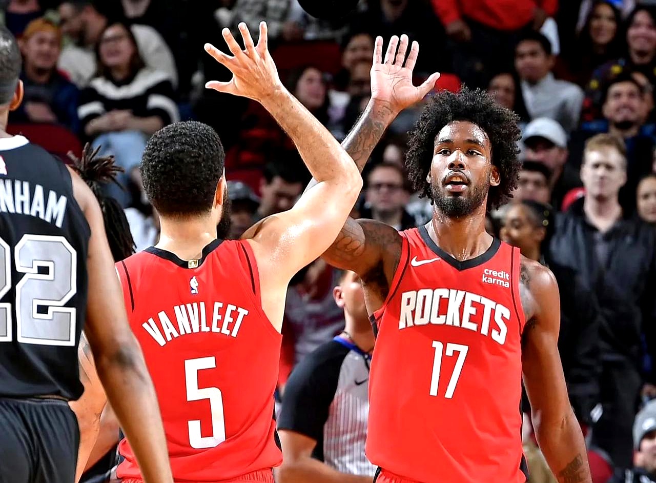 塞尔电台：巴萨正关注格伊，且有在认真考虑引进他（塞尔电台：巴萨密切关注格伊，正认真评估将其引进的可行性）