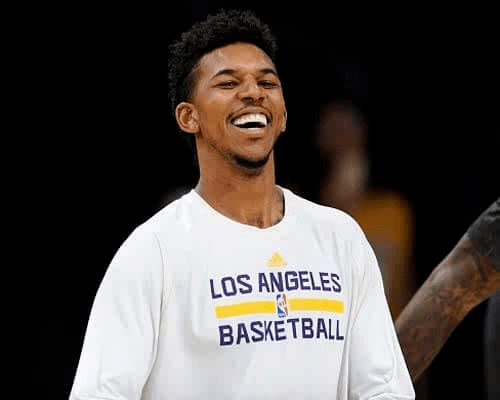 青少年海外交流新探索，“犀旺”小将赴欧塞尔开启留洋旅程（青少年国际交流新篇章，“犀旺”小将远赴欧塞尔踏上留洋之旅）