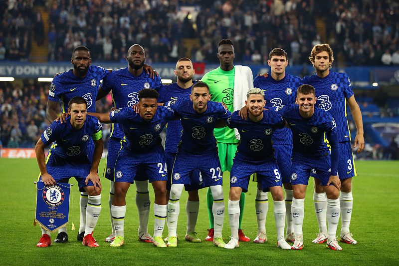 英媒：拜仁有意费耶诺德右后卫里德，但将面临英超俱乐部竞争（英媒称拜仁相中费耶诺德右后卫里德，恐遭英超球队争抢）