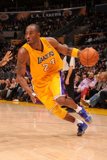 7战4胜2平1负，埃迪-豪上任后纽卡在联赛中只输给曼联1次（埃迪-豪上任后，纽卡联赛对曼联仅负一场：近7战4胜2平1负）