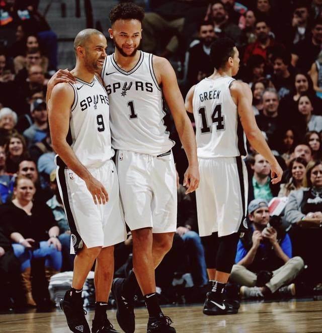 吉马良斯：目前我还不算俱乐部传奇，但希望能在球队留下烙印（吉马良斯：尚未成队史传奇，但盼在球队留下印记）